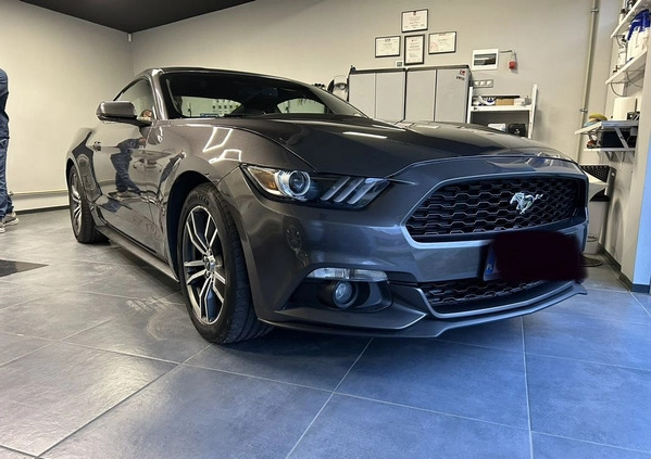 Ford Mustang cena 85000 przebieg: 120000, rok produkcji 2016 z Reda małe 16